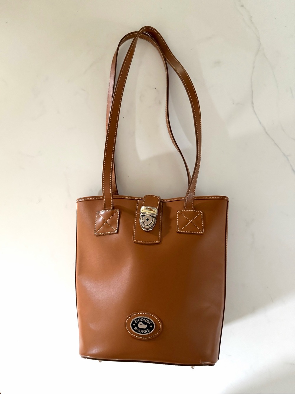 DOONEY & BOURKE•British tan leather bucket shoulder bag EUC